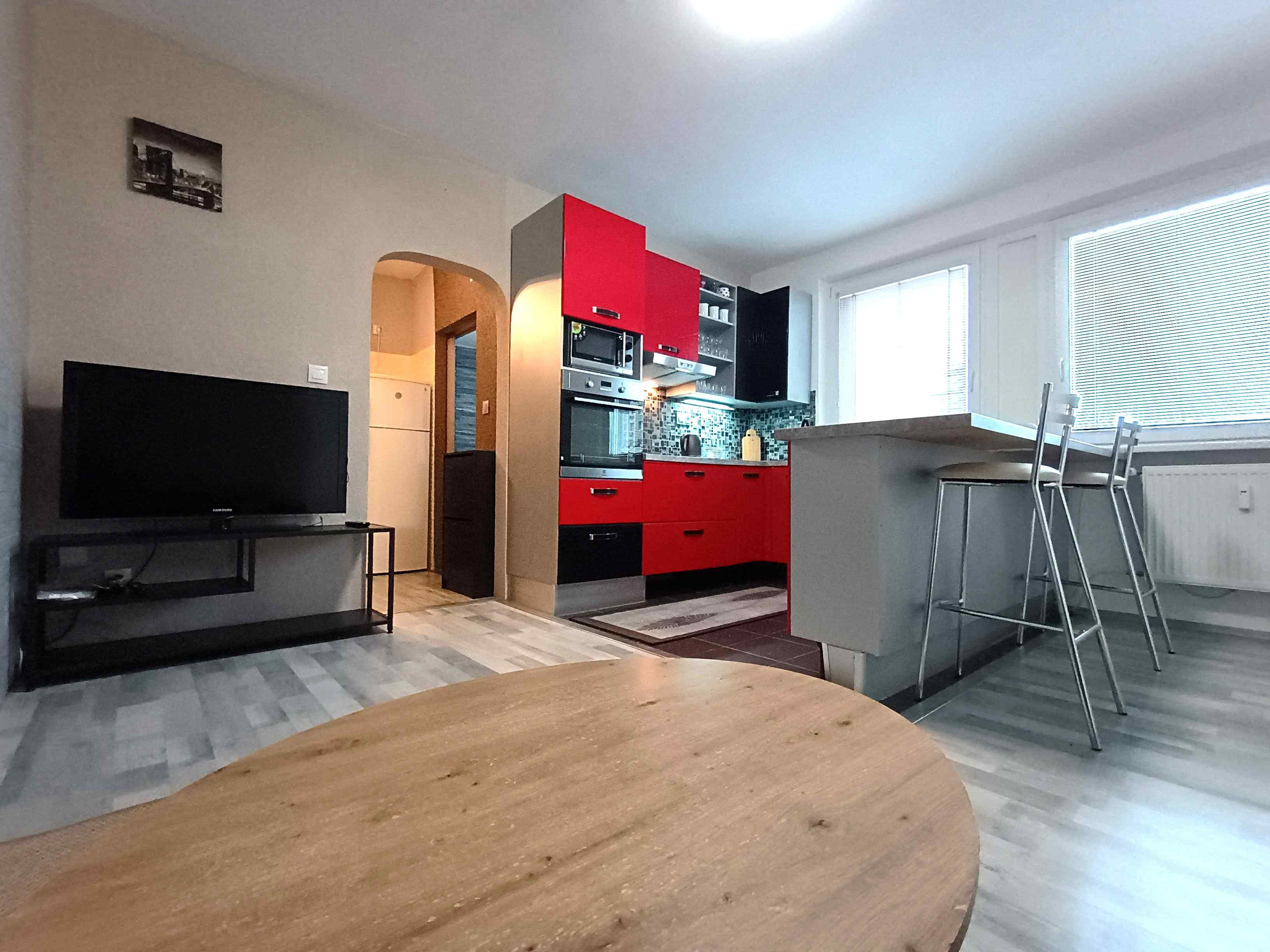 Na predaj 1-izbový byt vo vyhľadávanej lokalite, Nobelovo námestie, BA -Petržalka