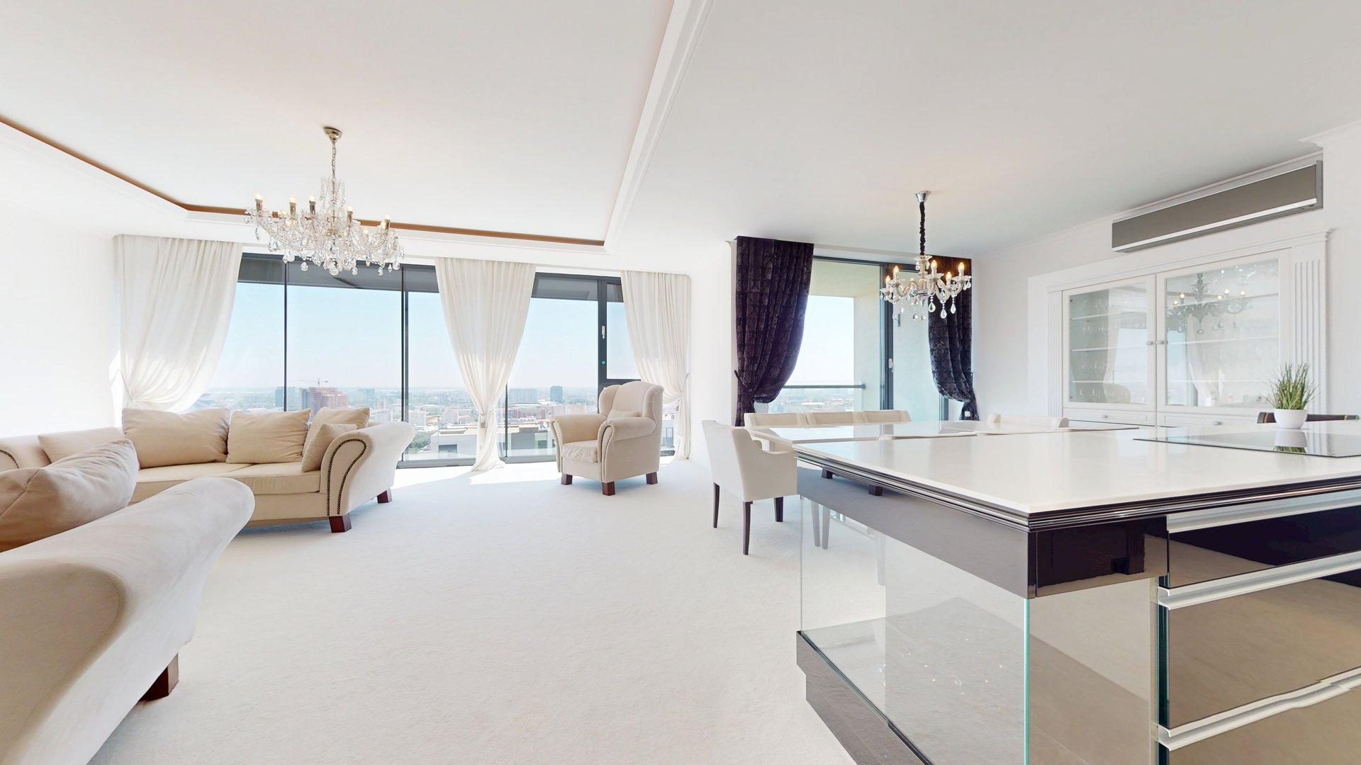 Prenajatý luxusný 3i penthouse s panoramatickým výhľadom                              Bellova – Koliba | 158 m² interiér + 152 m² terasa + 5 m² loggia + 2 gar